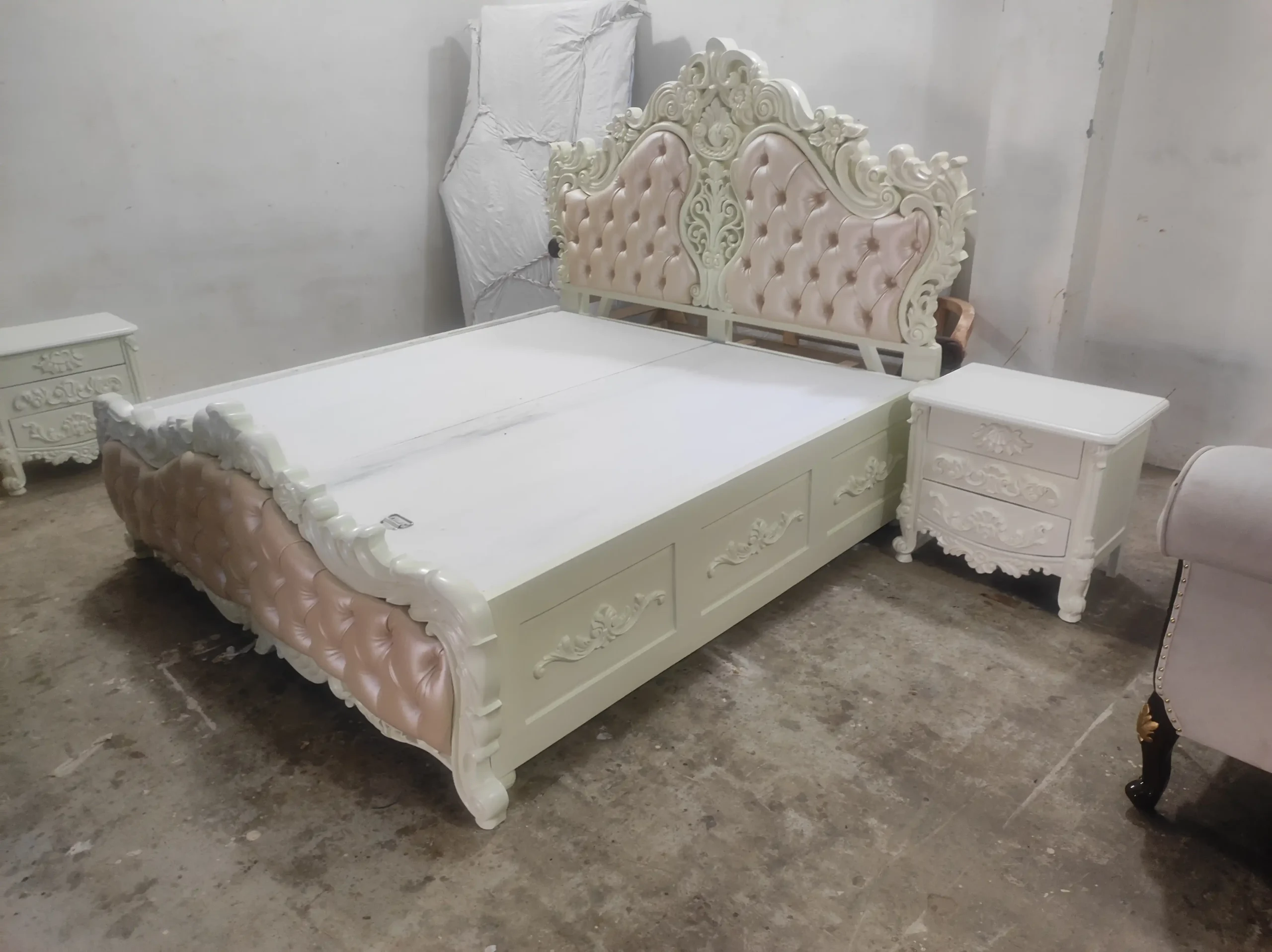 Royal Bed 10