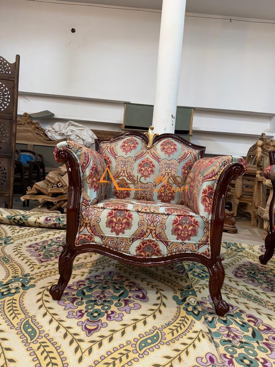 Luxury Victorian Sofa Set 3+2+1+1 with Center Table Hand-Carved Solid Wood Furniture - Image 3