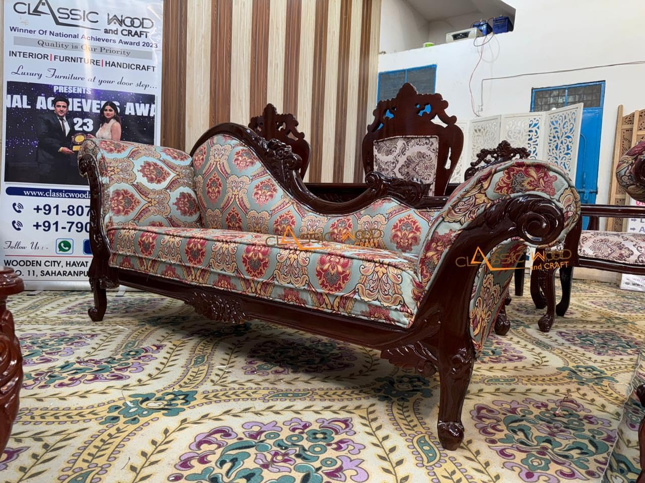 Luxury Victorian Sofa Set 3+2+1+1 with Center Table Hand-Carved Solid Wood Furniture - Image 2
